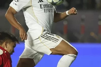 Mbappé lidera a RM goleada 5-0 a Kairat