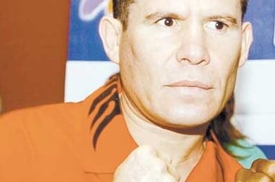 Julio César Chávez defiende a “rajatablas” a hijo