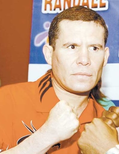 Julio César Chávez defiende a “rajatablas” a hijo