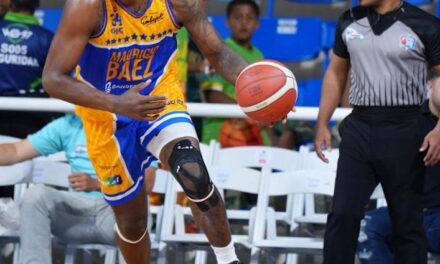 Mauricio se impone a Los Prados con remontada épica y doble-doble de Ferreiras