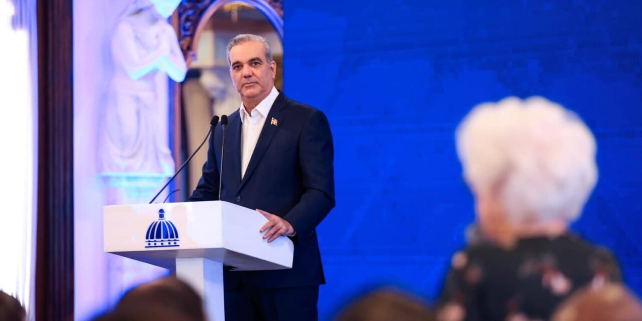Abinader destaca compromiso del Gobierno con la innovación y la inteligencia industrial