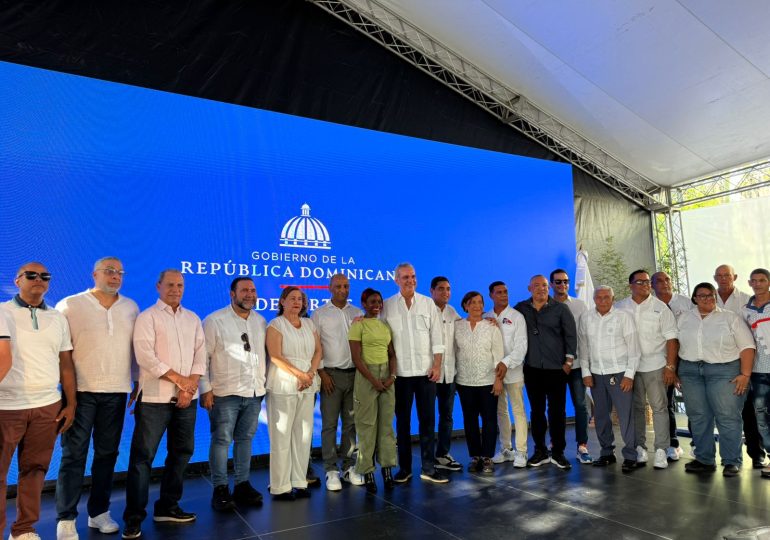 Abinader anuncia una inversión de $ 2 mil millones en infraestructura deportiva financiada por activos de corrupción recuperados