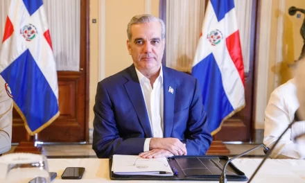 Abinader da la bienvenida a la aprobación de la ONU de la nueva fuerza de supresión de pandillas de Haití