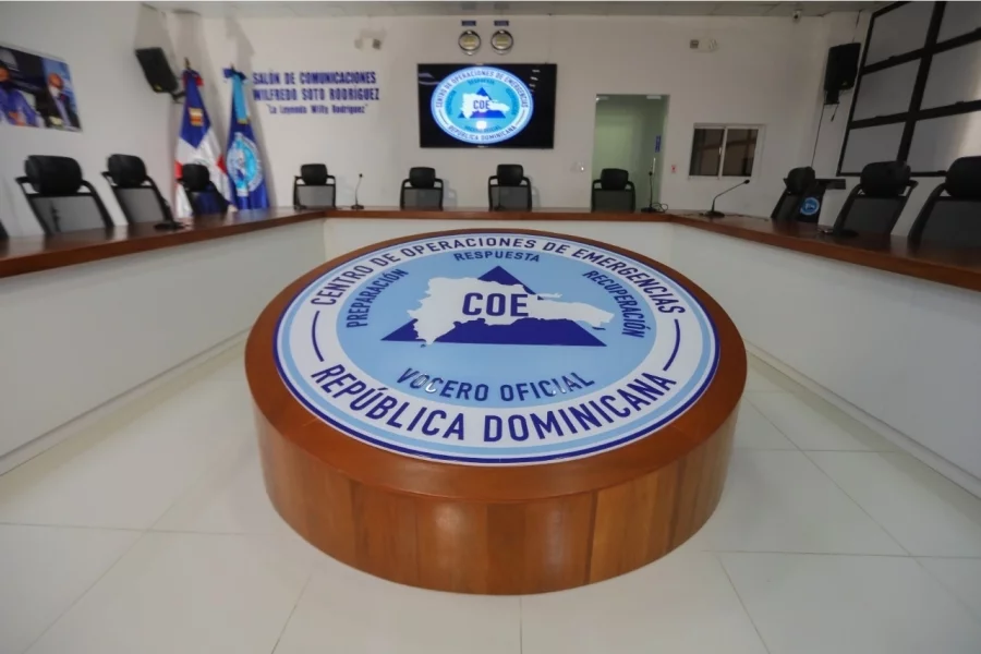 COE emite alerta por estropicio de condiciones marítimas en las costas del país