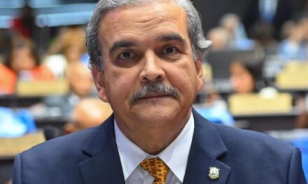 Diputado Elías Wessin anuncia esquema de ley para prohibir la Sharia y la construcción de mezquitas en República Dominicana