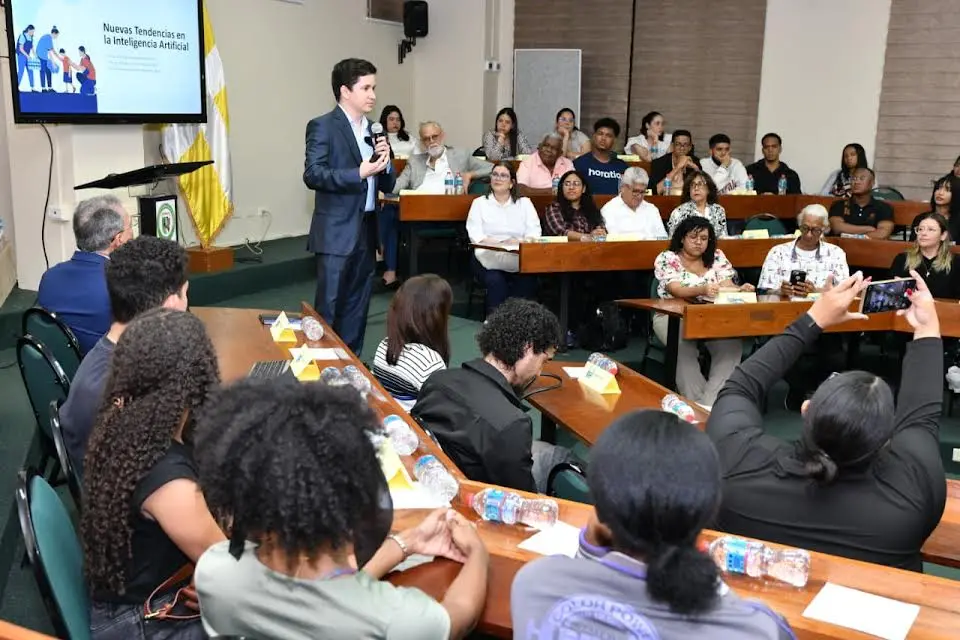 Dominicana lidera tesina de IA humanitaria en Colombia, Nigeria y Etiopía