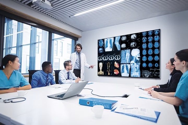 Tecnología al servicio de la vida: Samsung presenta soluciones para hospitales y clínicas en América Latina