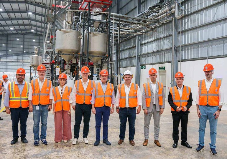 El Foro Económico Mundial y el MICM visitan la Planta Renacer en San Pedro de Macorís