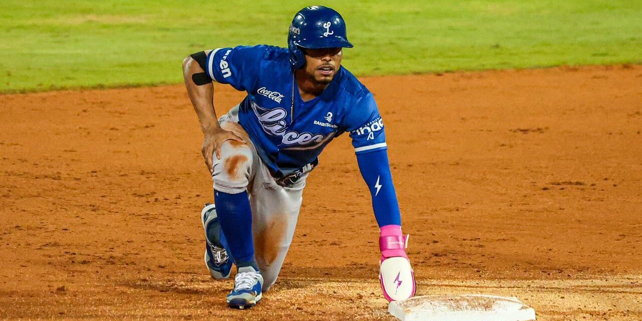 Gustavo Núñez brilla en el triunfo del Licey sobre los Toros