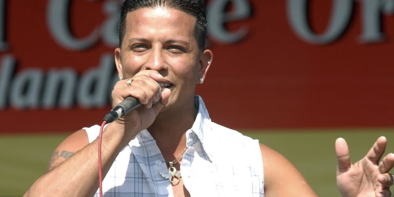Muere el bachatero Alex “El Bizcochito” en visible azar automovilístico