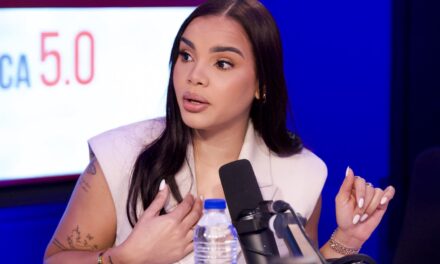 Vitaly Sánchez sufre siniestro de tránsito y da su traducción