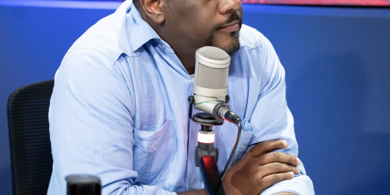 Frank de la Cruz propone aceptar a arriesgar La Casa de Alofoke 2