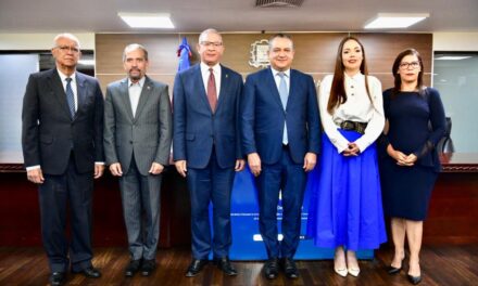 JCE presenta nuevo diseño de Cédula con símbolos patrios y homenaje a Juan Pablo Duarte