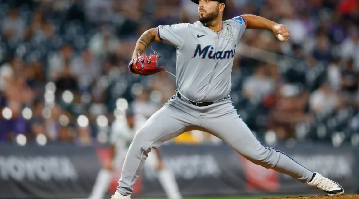 Escogido contrata al atleta refuerzo Jonathan Bermúdez