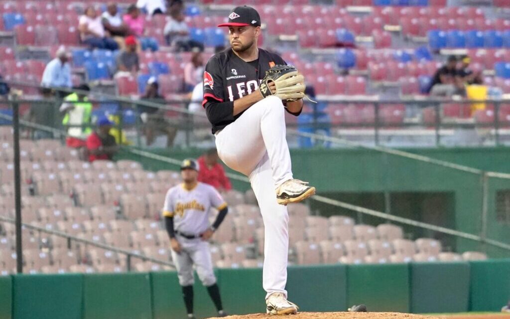 Relevista Kenny Hernández regresa con los Leones del Escogido