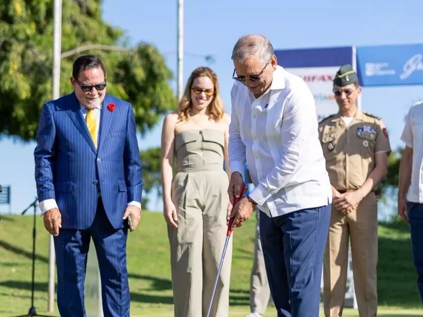 Leonardo Aguilera reafirma el compromiso de Banreservas con el turismo deportivo