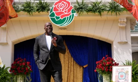 Magic Johnson encabezará el 137º Desfile de las Rosas