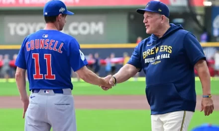 Milwaukee planea retornar a atacar temprano a los Cachorros en Juego 2