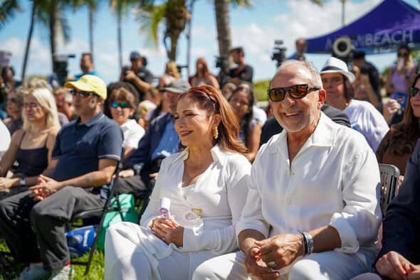 Miami Beach rebautiza la calle 13 como “Gloria Estefan Way” en honor al ícono musical - Noticias de hoy en República Dominicana | último minuto