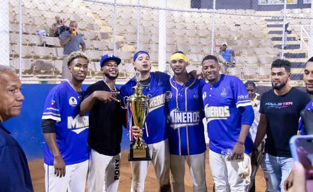 Mineros conquistan el título Liga Béisbol de Verano 2025