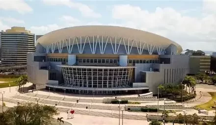 El Coliseo de Puerto Rico se disparó este viernes