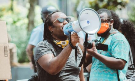 Pedro Vaca advierte que la osadía de prensa está bajo presión en las Américas