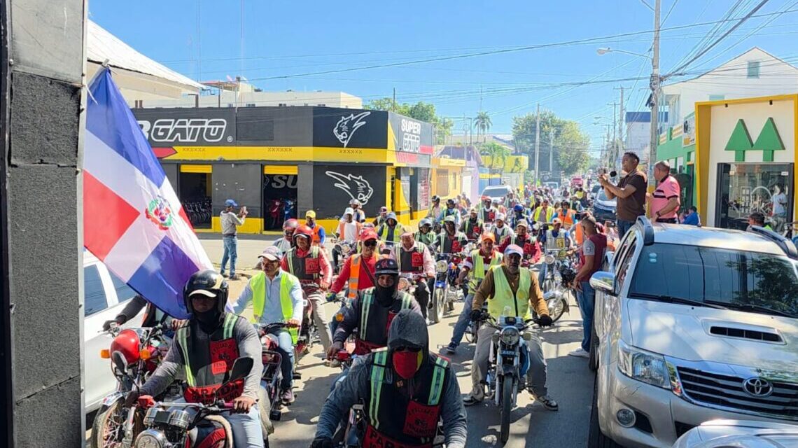DAJABON MOTOCYCLE Taxi Drivers Association Protesta Operadores ilegales de Haití