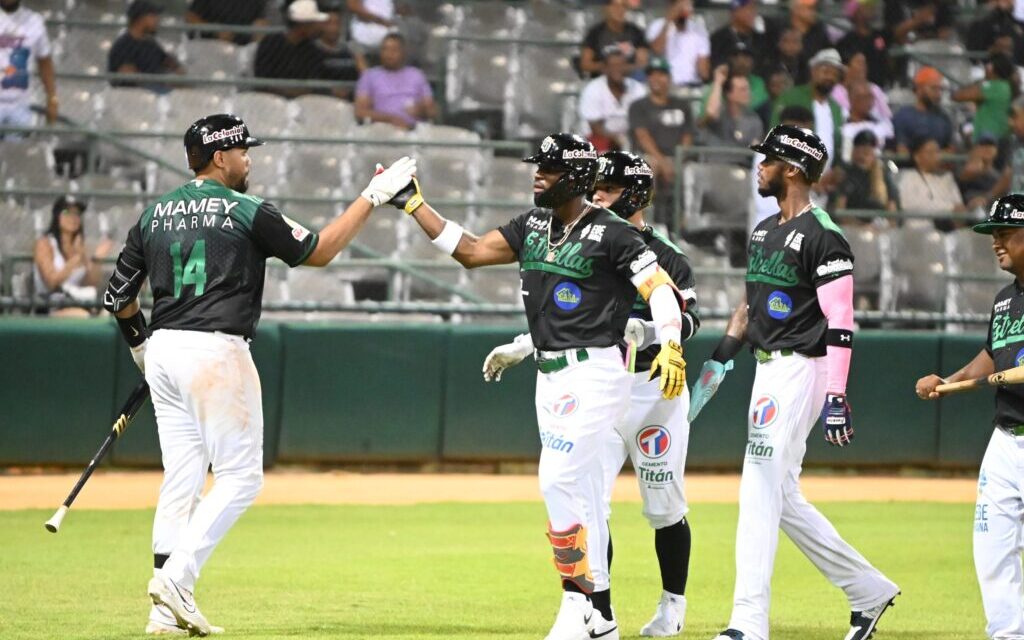 Estrellas Orientales continúan imparables con 9 a 4