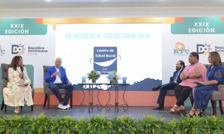 Sector de turismo dental dominicano impulsa maniquí de negocio dispuesto para exportar
