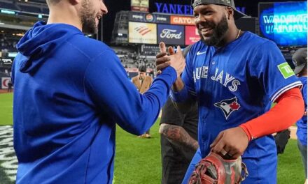 David Ortiz, Pedro Martínez y Vladimir Guerrero Jr. se burlan de Yankees por descalificación
