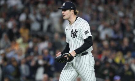 Yankees eliminan a Boston y avanzan a la Serie Divisional frente a Toronto