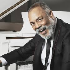 Francisco Céspedes anuncia Gira de Bares en República Dominicana iniciando en Santiago