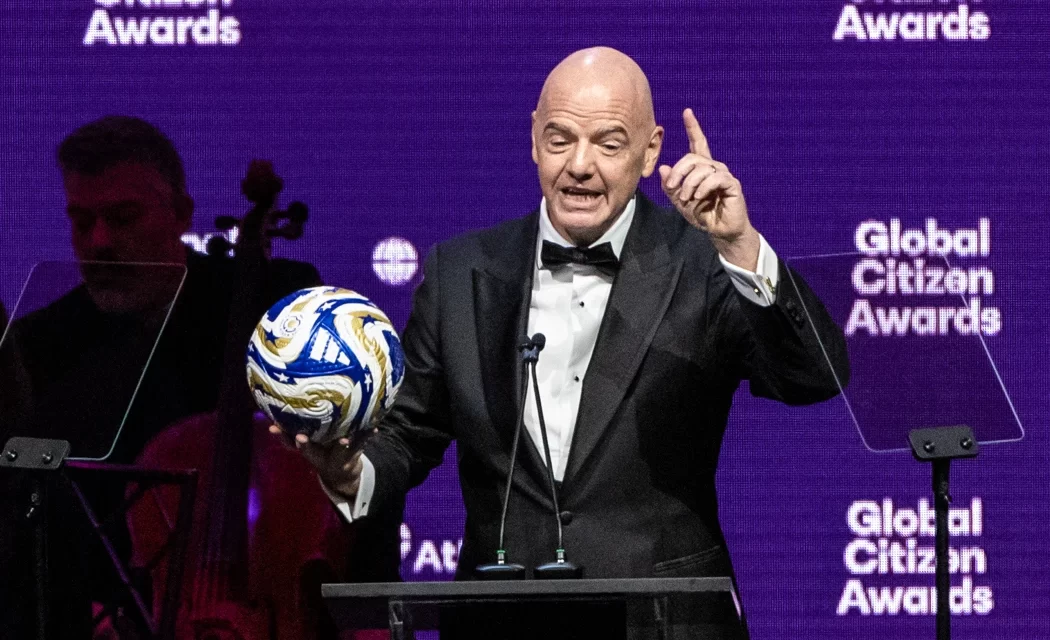 Platini demanda a Infantino, presidente de la FIFA, por tráfico de influencias 