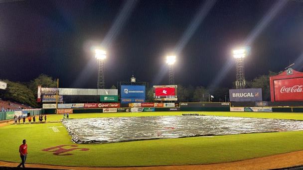 LIDOM pospone las jornadas del fin de semana; el torneo se reanudará el lunes