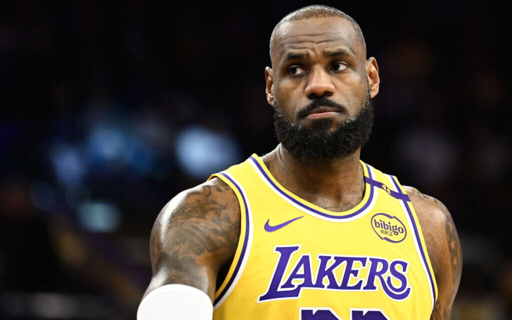 Lebron James sorprende con “la decisión de todas las decisiones”, que resultó ser una campaña publicitaria
