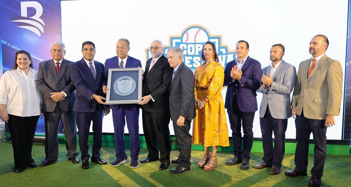 Presentan la Copa del Campeonato de Béisbol de la Lidom 2025-26
