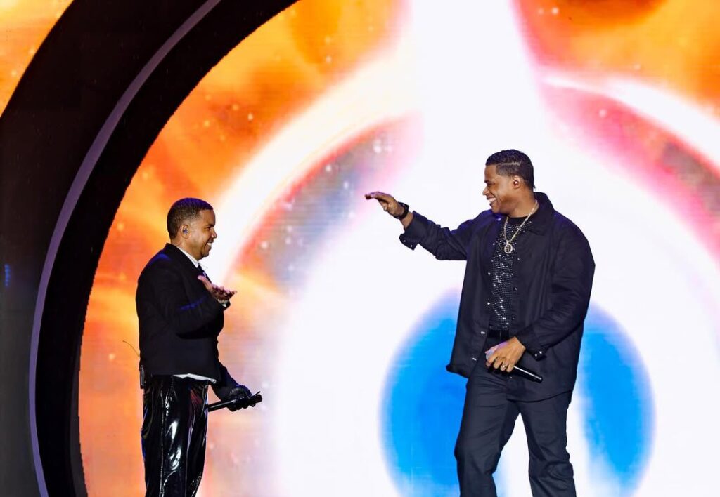 Bajo la lluvia, Ilegales brindó “una fiesta caliente” que inmortalizó 30 años de historia, éxito y legado musical - Noticias de hoy en República Dominicana | último minuto