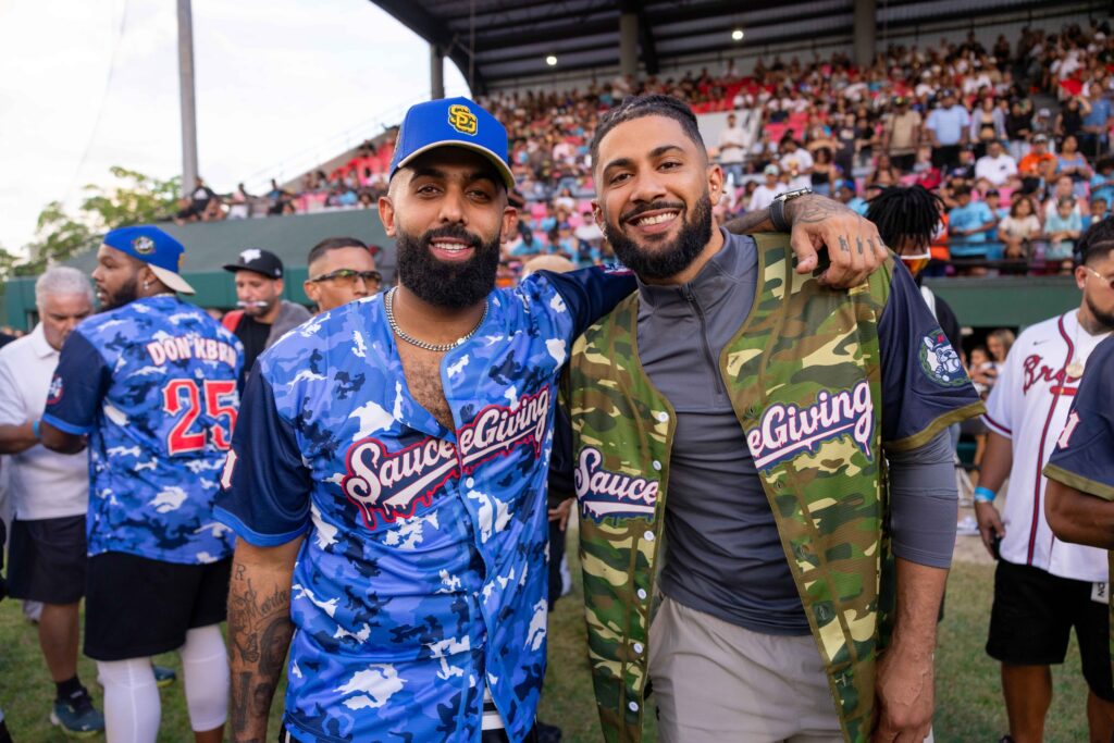 Eladio Carrión celebra con éxito la quinta edición de SAUCEGIVING - Noticias de hoy en República Dominicana | último minuto