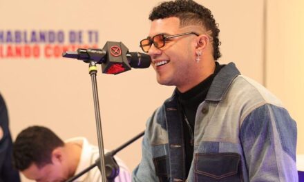 Artista panameño Boza ofrece concierto sonoro en La Casa de Alofoke