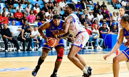 Mauricio Báez aventaja 2-1 sobre San Lázaro la serie semifinal B
