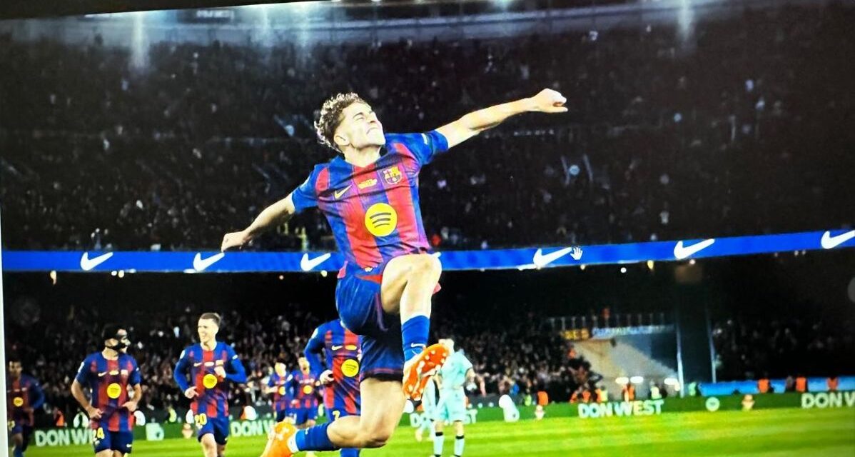 Barcelona marca su regreso al Camp Nou con goleada