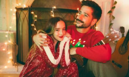 Camilo y Evaluna lanzan una canción navideña que fusiona tradiciones latinas y estadounidenses.