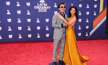 Nodal apetito Grammy y causa escándalo al olvidar a Ángela