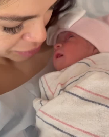 Natti Natasha y Raphy Pina le dan la bienvenida a su segunda hija