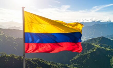 Diáspora dominicana elogia entorchado del consulado en Bogotá
