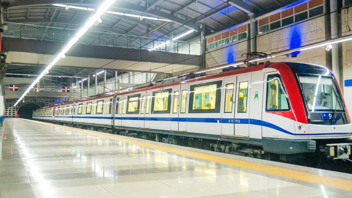 Dos fallas técnicas interrumpen el servicio del Metro de Santo Domingo