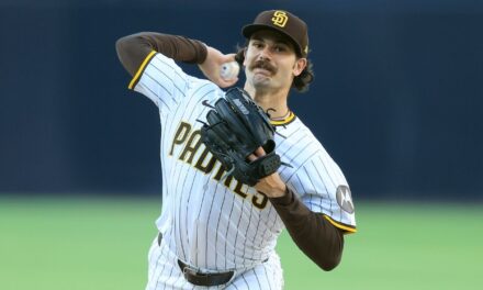 Dylan Cease llega a un acuerdo por US$210 millones y siete primaveras con los Azulejos