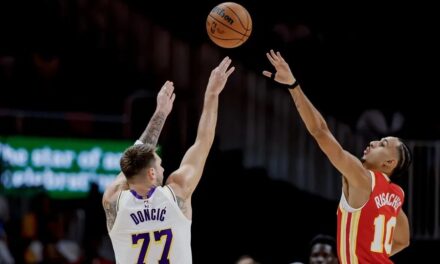 76ers y Spurs mantienen su paso arrollador; Doncic tropieza en Atlanta y Jokic suma otro triple doble