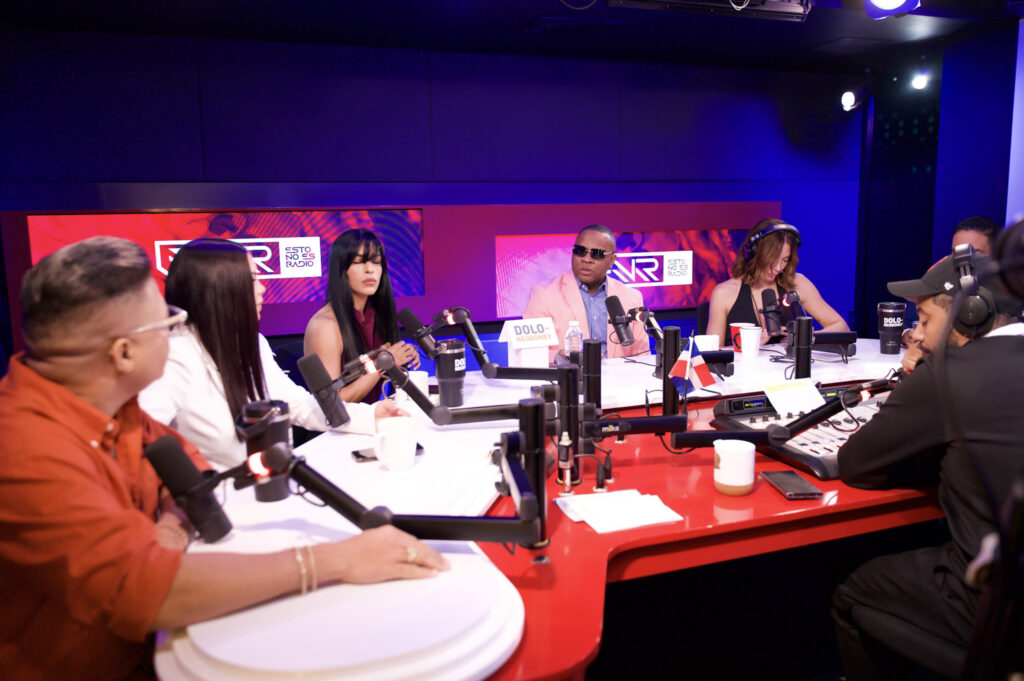 Panelistas de Esto No es Radio acusan al novio de Valka de ejercer control emocional y manipulación sobre ella - Noticias de hoy en República Dominicana | último minuto