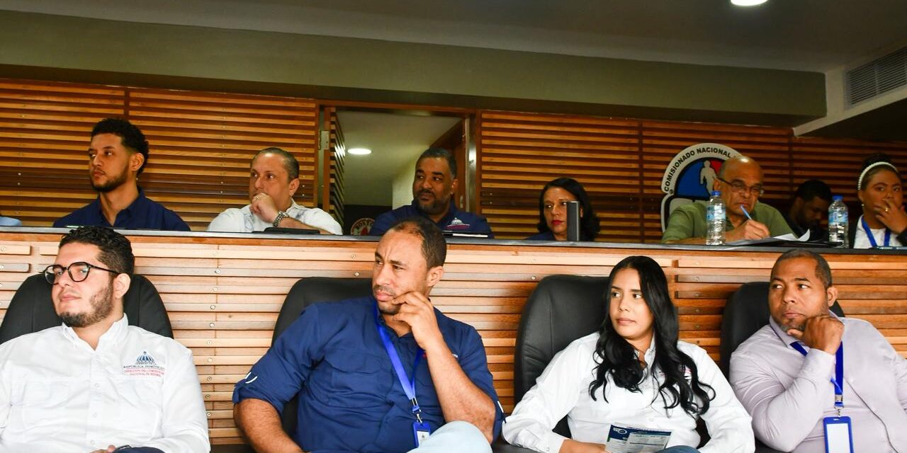 La DIDA imparte taller a empleados de la DNCB